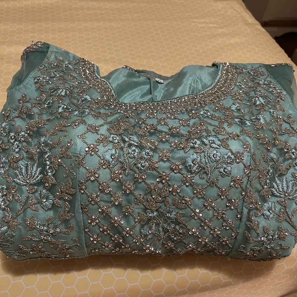 Wedding long dress (Garara)
